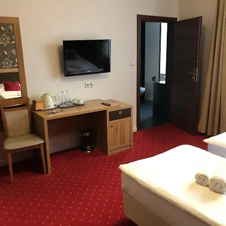 招待所 Zagorze 4*